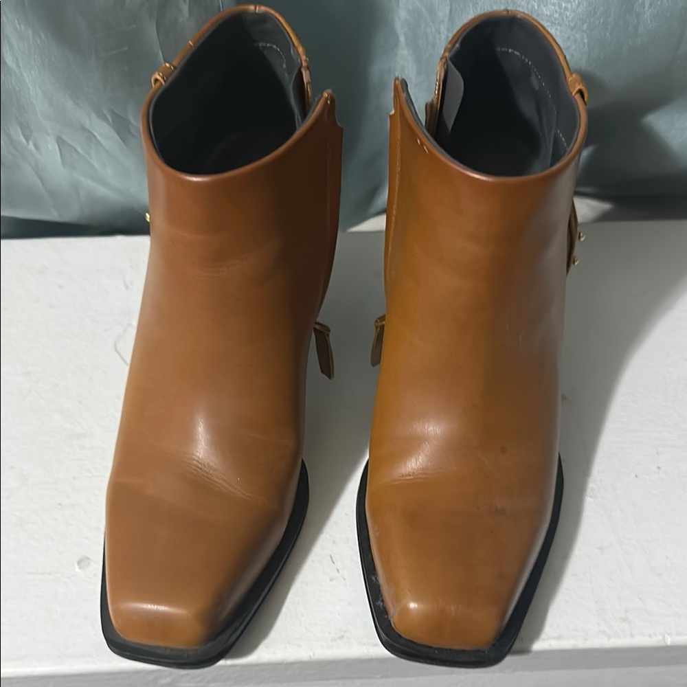 Franco Sarto western inspired cognac booties size 9